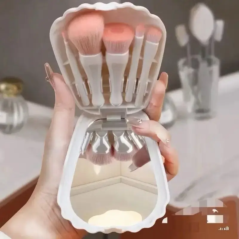 KUAS MAKEUP SHELL SHAPED 5 PCS CASE WITH MIRROR