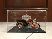Gambar Box Diecast Acrylic/Akrilik Ukuran Custom + Grafir LOGO dari dunia celengan Kab. Bantul 2 Tokopedia