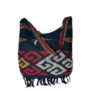 Tas Selempang Tenun Motif Dayak Slingbag Tenun (TALI BISA DIATUR)