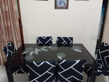 Product Review of sarung kursi makan / cover kursi makan / penutup kursi makan elastis from f**f 0