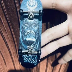 Wooden Fingerboard Jari Mini Wooden Fingerboard Toy Wheels Bearing Finger Skate Board Mainan Anak Finger Toys