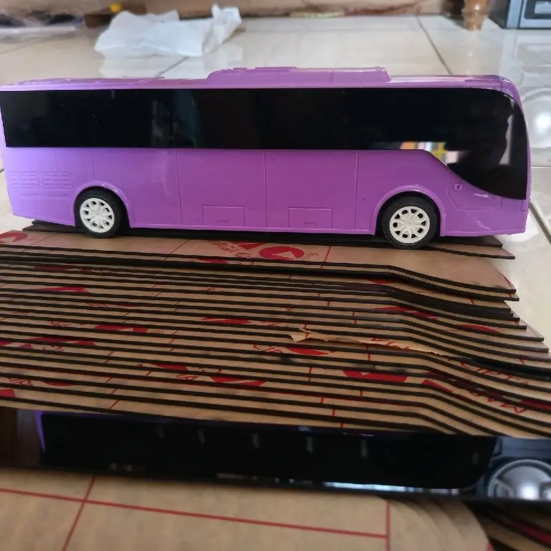 kaca samping miniatur bus kiri kanan wana hitam dan bening transparan 4