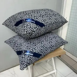 TRAVIS BANTAL GULING HOTEL EXCLUSIVE KNITTING