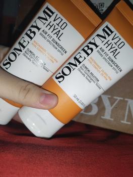 Product Review of SOME BY MI V10 HYAL AIR FIT SUNSCREEN [50ml] from C**u ** 1