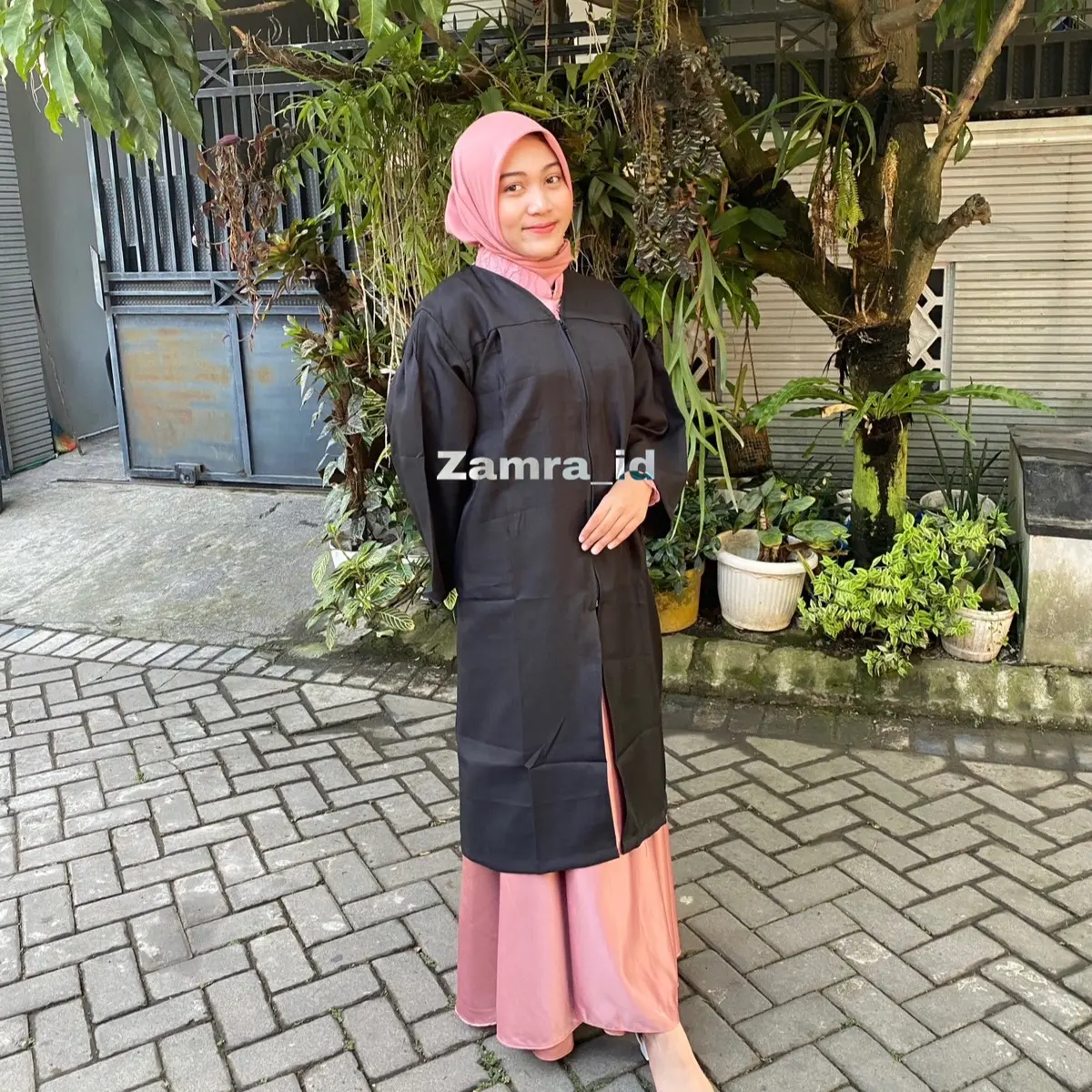 JUBAH WISUDA untuk SD SMP SMA DIPLOMA dan SARJANAN Poliester