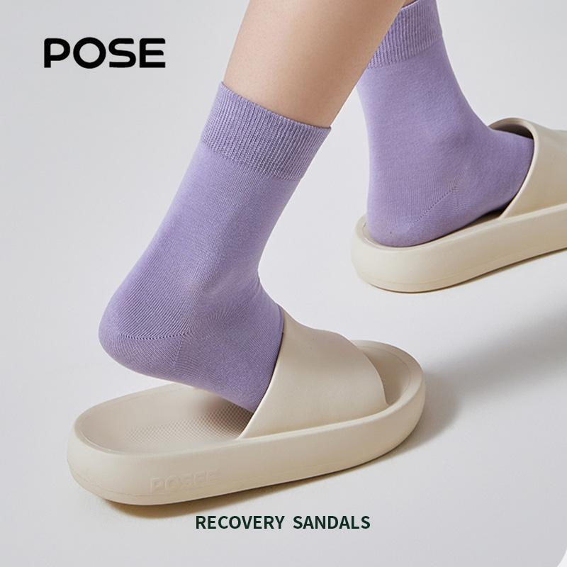 【Live Streaming】【Ramadan Sale】POSE Little Soft Cake sandal lembut Nyaman Bagian bawah lembut dalam di luar ruangan kamar tidur pria dan wanita Rumah Serbaguna cantik kualitas 2024 musim panas Produk baru Shoes PS4621 2