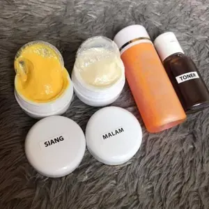Krim HN Cream Pemutih Wajah Dan Glowing Paket Siang Malam Toner Untuk Kulit Cerah Dan Bercahaya Lengkap Dengan Krim Siang Krim Malam Dan Toner