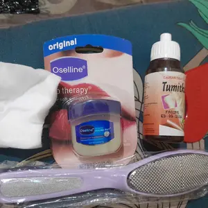 TUMITKU PAKET  3 in1 (TUMITKU+Pelembab +Penghalus Kaki) UNTUK KAKI PECAH PELEMBAB (Random)DAN PENGHALUS KAKI