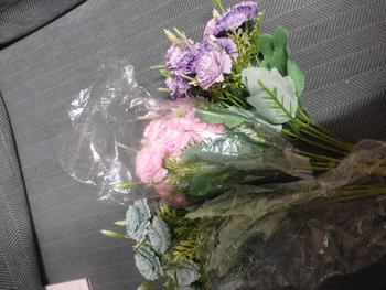 Product Review of (15 FLOWERS) SNOWFLAKE LILAC Artificial Fake Flower Bouquet Living Room Home Decor Decoration Bunga Hiasan Rumah Meja from k**i 0