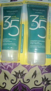 Product Review of [TWINPACK] WARDAH UV Shield Acne Calming Sunscreen - Skincare from A**a 1