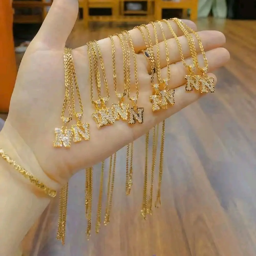 Dây chuyền làm bằng titan cao cấp không gỉ mạ vàng 18k