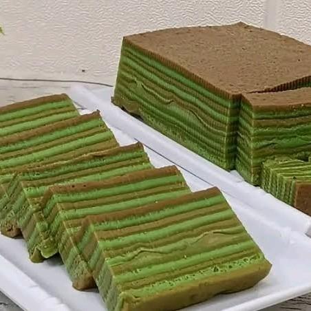 lapis legit spesial pandan basah uk.16cmx16cm ADIKA CAKE 100%Halal 8