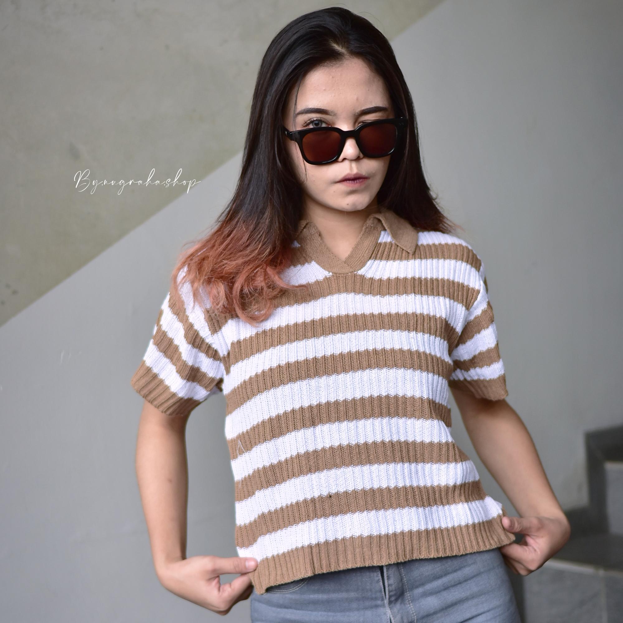 LARRY Baju Rajut Korea Motif Garis Atasan Fit Lembut Panjang Tangan Wanita Knitwear Pendek  Stripe Crop Oversize Top Sweater  Outer Retro Salur