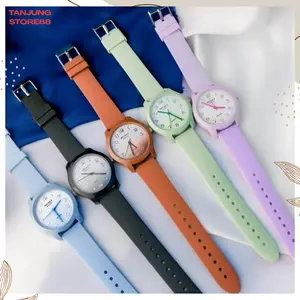 TJ Jam Tangan Wanita & Pria Quartz Strap PU Analog Casual Gaya Retro Watch Fashion RM148