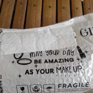 Madame Gie Halographic 2-in-1 Highlighter & Contour Stick creamy Bronzer