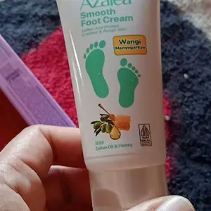 Azalea Smooth Foot Cream (For Hand & Foot) - Krim Zaitun Perawatan & Pelembut Kaki, Siku, & Telapak Tangan Kering Pecah - Pecah