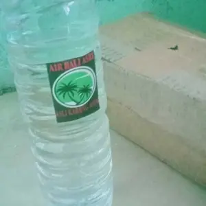 Paket 2 Botol Plastik Transparan 600ml Minuman Segar Sari Bunga Kelapa Alami dan Segar untuk Anda - Water