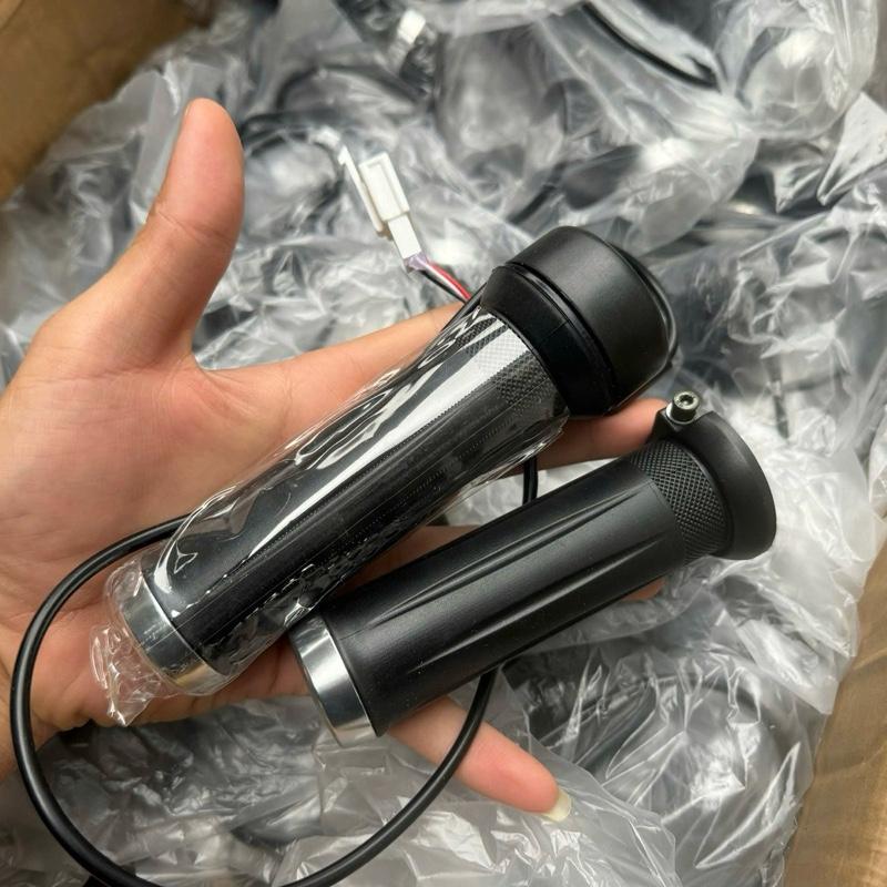   1 CẶP  Tay ga điện X5 chuẩn YADEA gắn cho mọi loại xe điện  hàng chuẩn chính hãng  giá tốt - Phụ Tùng Xe Điện 