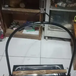 tangkringan gantung burung parrot, kakatua, beo