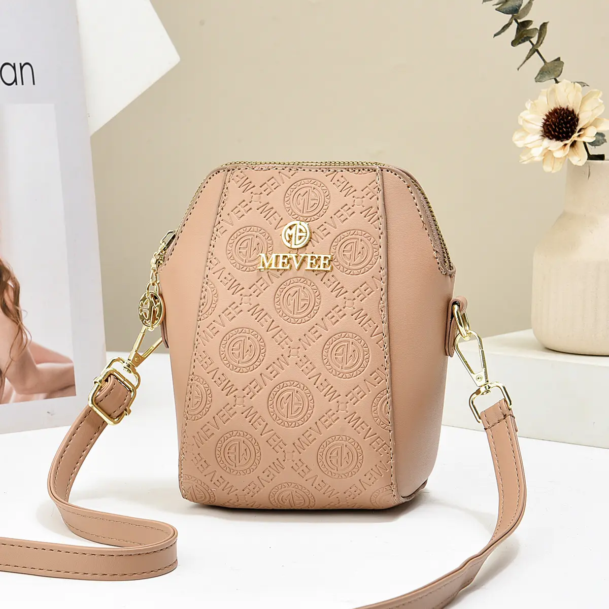 Y58 LIVE MEVEE LUXURY New Fashion Small Square Bag Fashion Sling Bags Simple All Match Shoulder Bag Mini Mobile Phone Bag