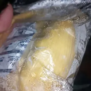 kulit dimsum warna kuning ukuran 6-10 cm isi 50 lembar