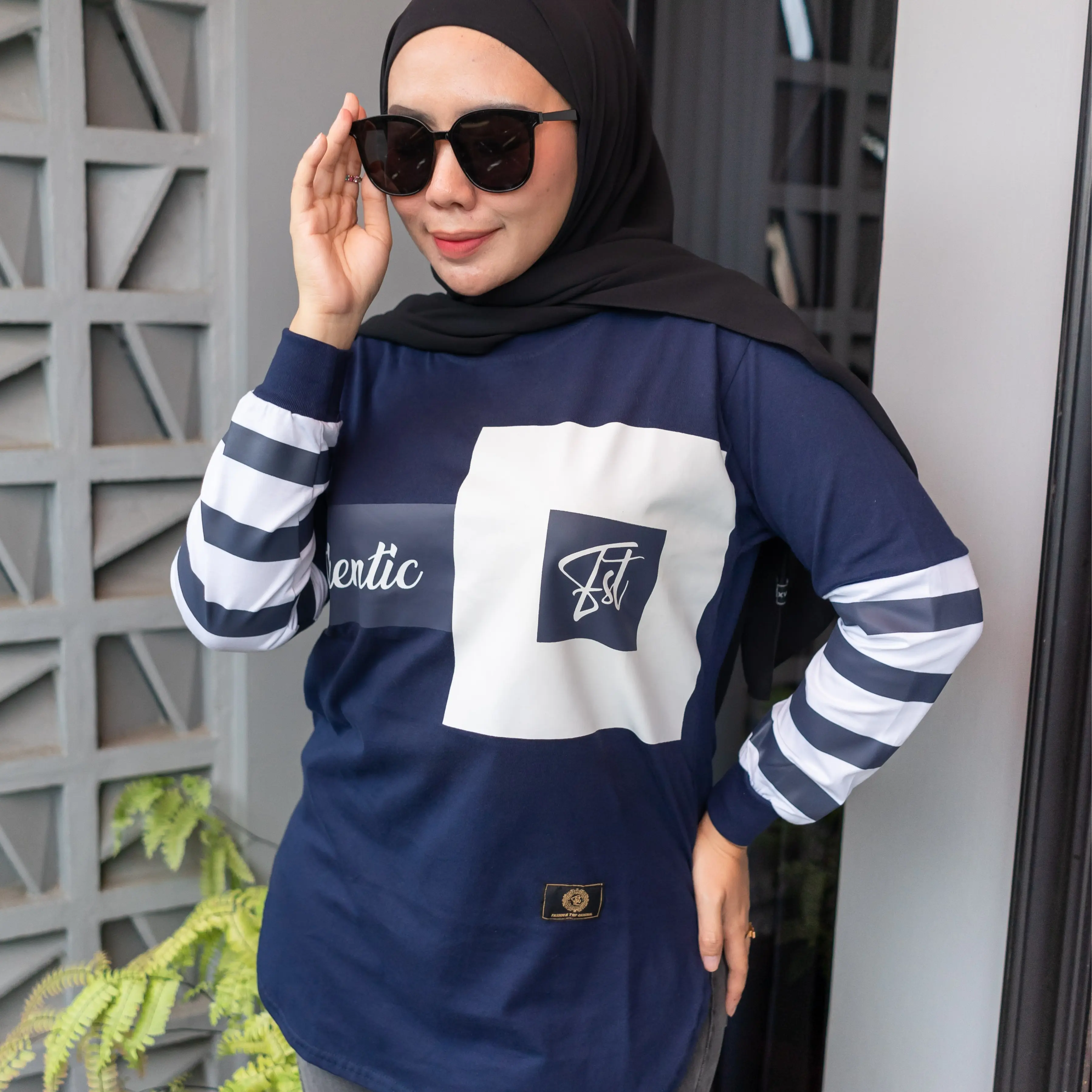 Biru Navy