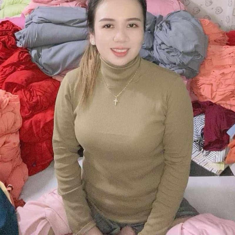  Áo cổ lọ phom dài như hình   cổ 7 phân  gân nhỏ  vải tăm lạnh mềm mịn mát.có size lớn nhỏ . 