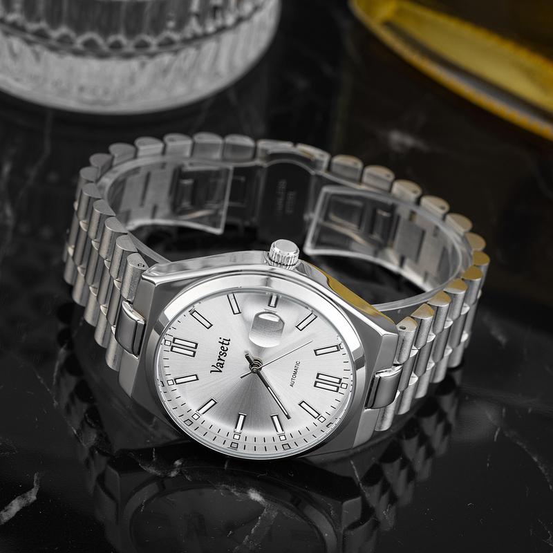    ĐỘC QUYỀN HÙNG LUXURY   M215 - Đồng Hồ Cơ Nam Varseti Mặt số màu trắng bạc  silver white  mang lại vẻ ngoài sang trọng tinh tế và dễ phối đồ 