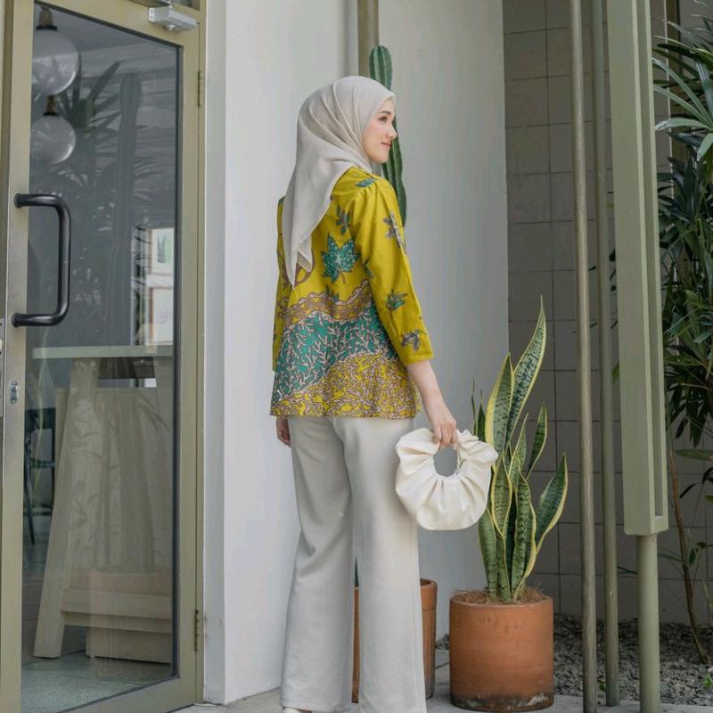 Blouse Adeeva - Atasan Batik Wanita Kerja Baju Batik Kantor Blouse Batik Seragam Katun Nyaman lengan 7/8 Panjang Motif 4