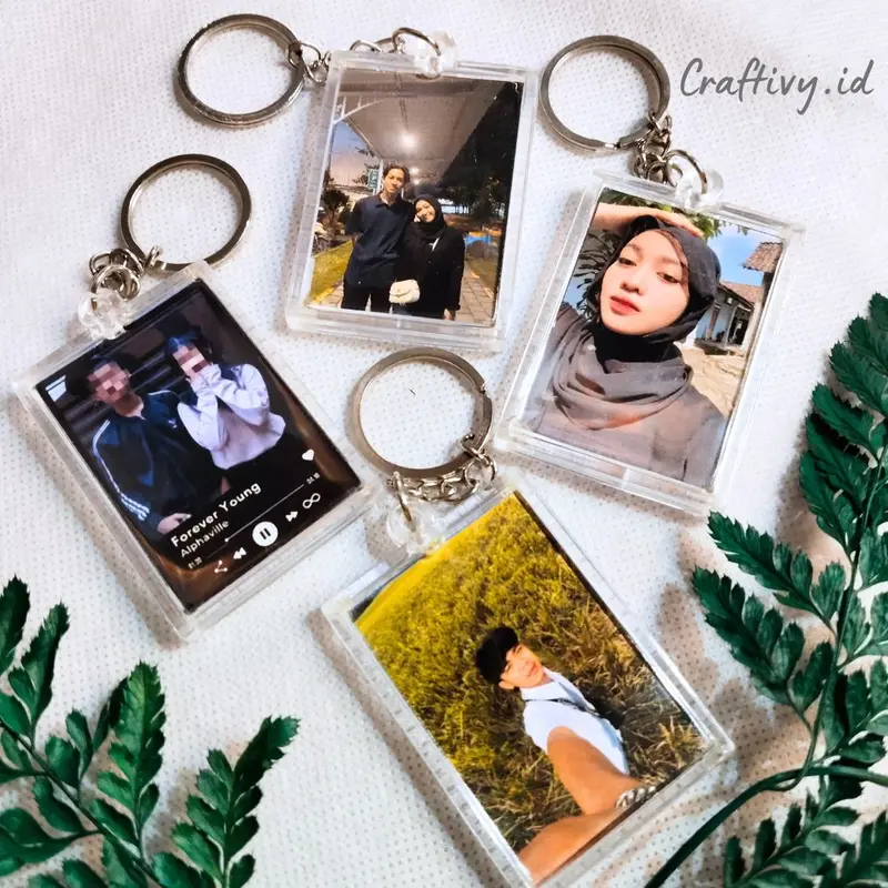 GANTUNGAN KUNCI CUSTOM FOTO POLAROID TULISAN ESTETIK KEY CHAIN