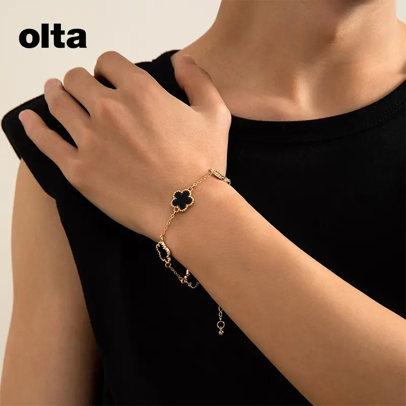 0LTA Bracelets Single Chain Gold Color Clover Jewellery Woman Jewelry Love Birthday Present  Bangles