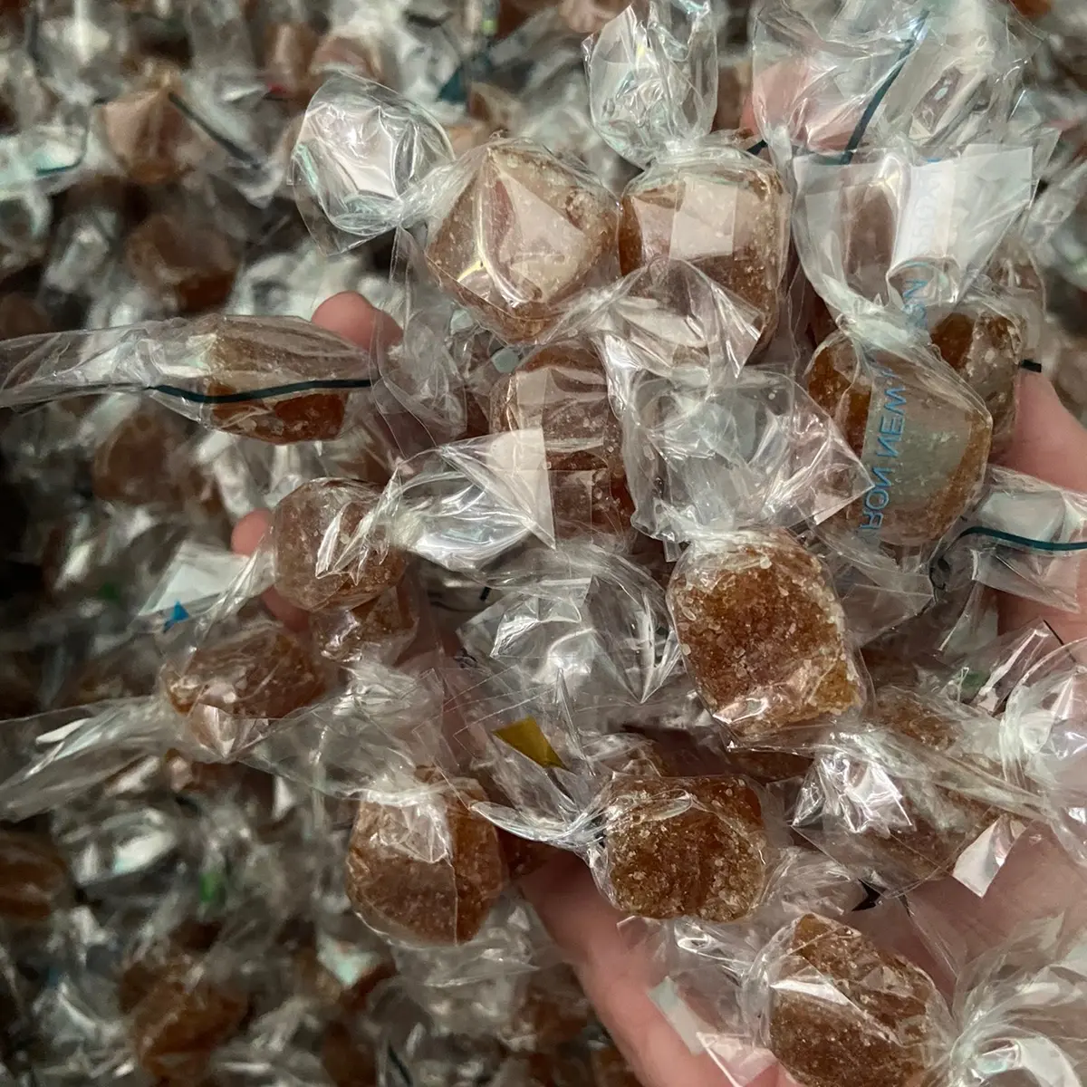 (200 pcs) permen jahe jadul 200pcs permen jahe jadul 200 biji