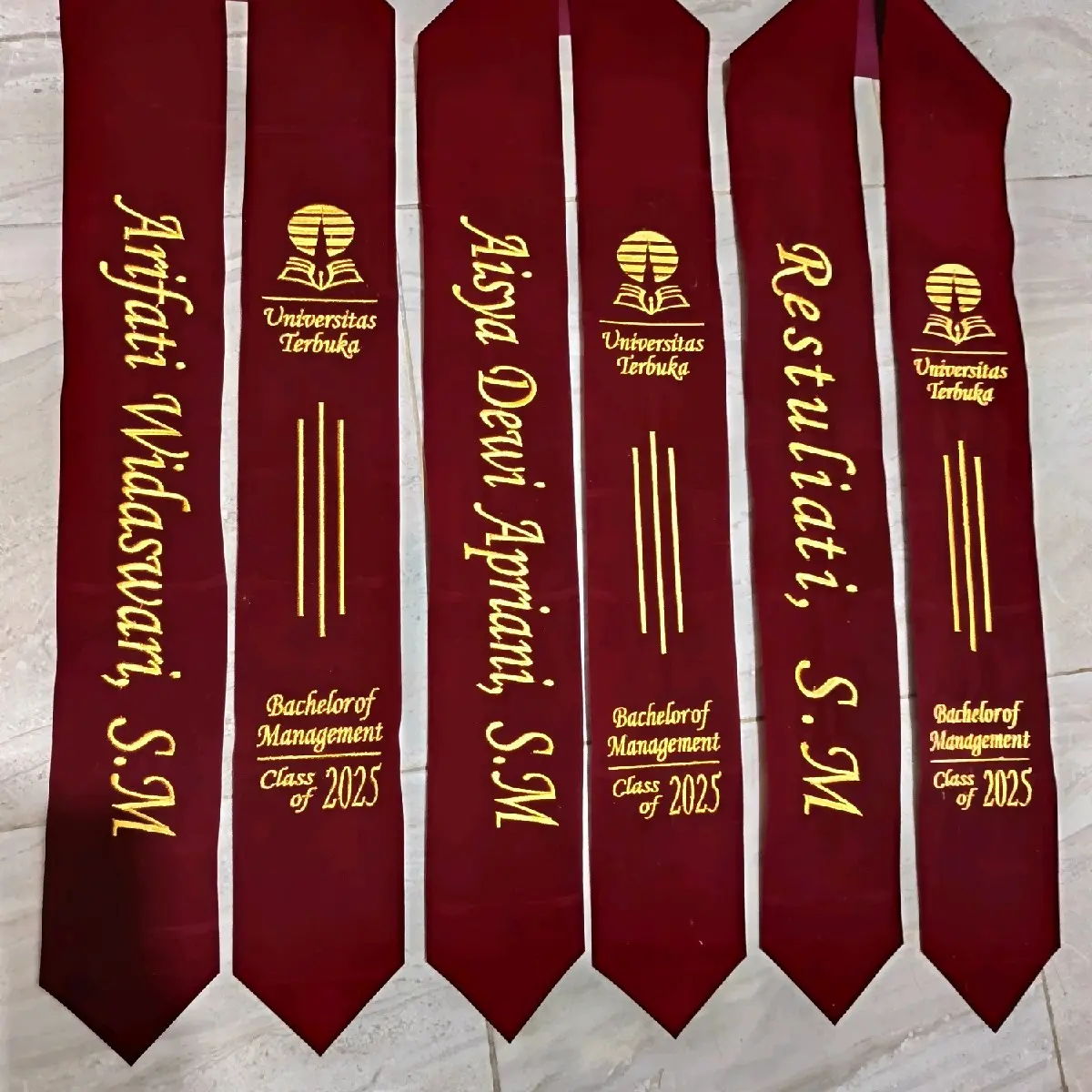 Selempang LEHER 1 LAPIS sehari jadi Free costum Nama (  Elegan )