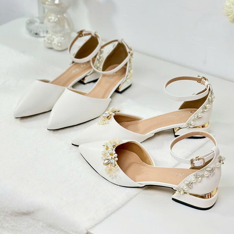 Giày Gót Thấp_ 3 cm_ Gót Phối Màu Gold Có Viền Hạt_ Có 2 Phân Loại_ Có Phụ Kiện Cài Tháo Lắp Được Giày Đi Tiệc_Giày Cưới Cô Dâu Nữ Jean Shoes Có Quai DéP Sandal