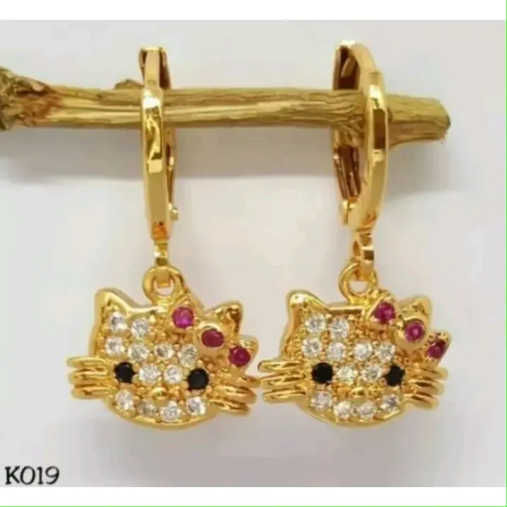 Anting Jepit Titanium Gold Elegan Fashion Earrings untuk Anak Perempuan Hadiah Emas 1