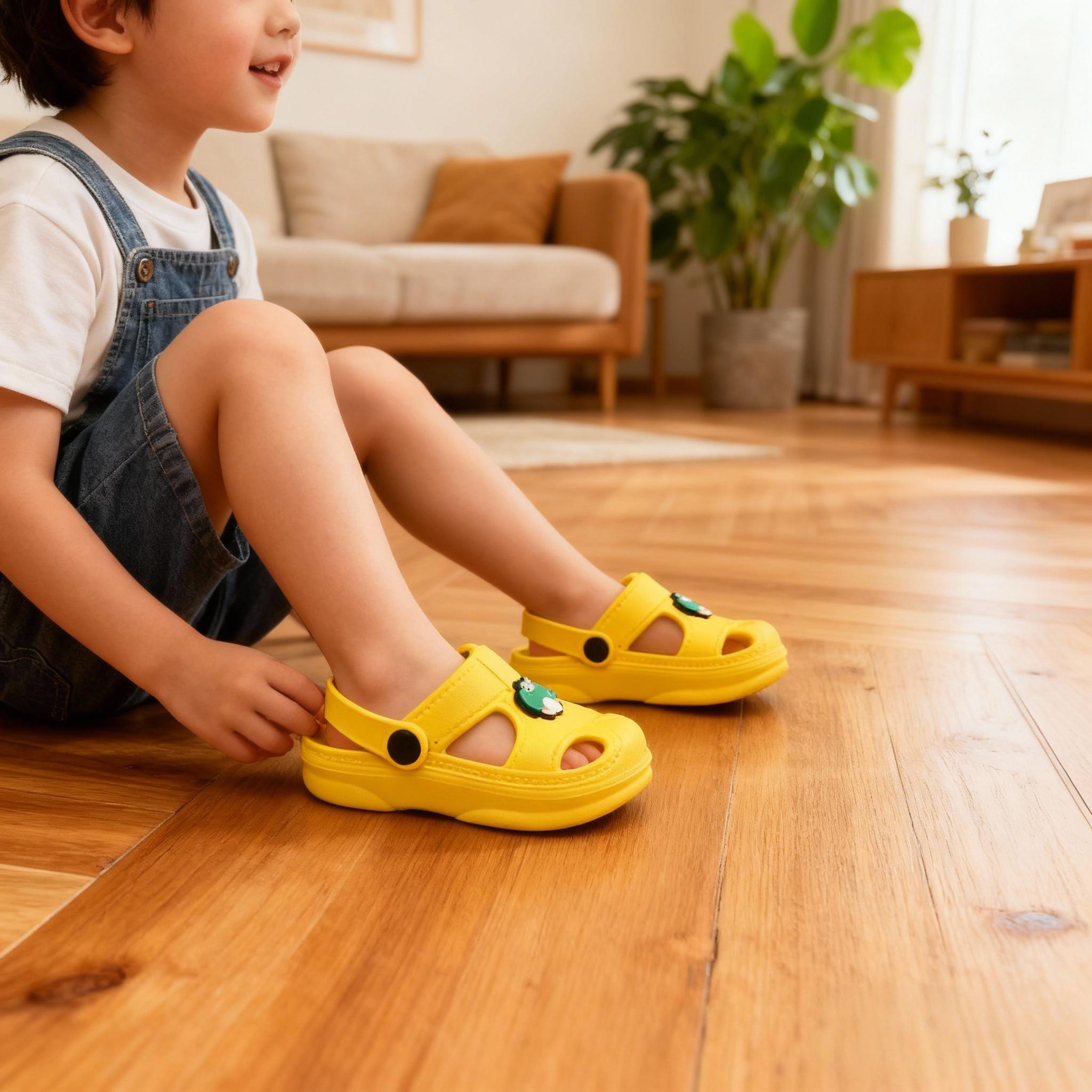 Size 20 -25 Sandal Anak Bunyi Citcit Sandal Bayi Karet Anak Cowok Sandal Baim Anak Cewek Nyaman COD