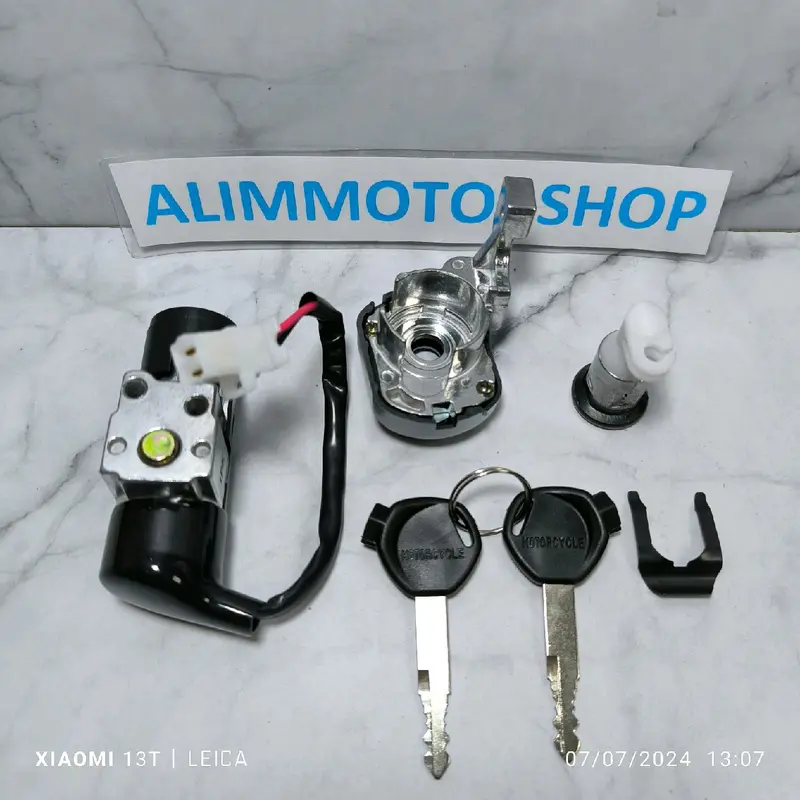 Kunci kontak Assy+sadel/kunci jok belakang Honda Vario 110 Vario karbu Accessories Foto motorcycle 3