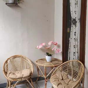 Kursi Rotan Teras Kerang Minimalis 1 set Meja / Kursi Rotan Outdoor