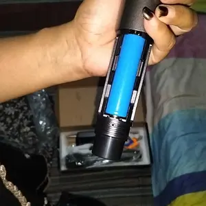 Rechargeable Mic Wireless Rainbow Karaoke Profesional Double Mic 1000mAh 5 Jam Penggunaan & Jarak 50 Meter Baterai Isi Ulang USB Type C SNR 95dB Respons Frekuensi 40Hz-15kHz