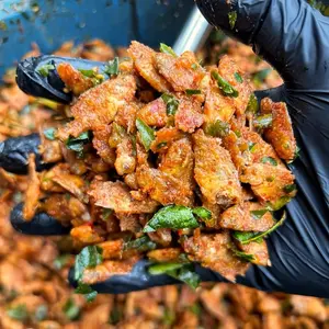 CEMILAN BABY FISH KRIUK PEDAS GURIH DAUN JERUK BUMBU MELIMPAH CAMPUR NASI ANGET AUTO LAHAP