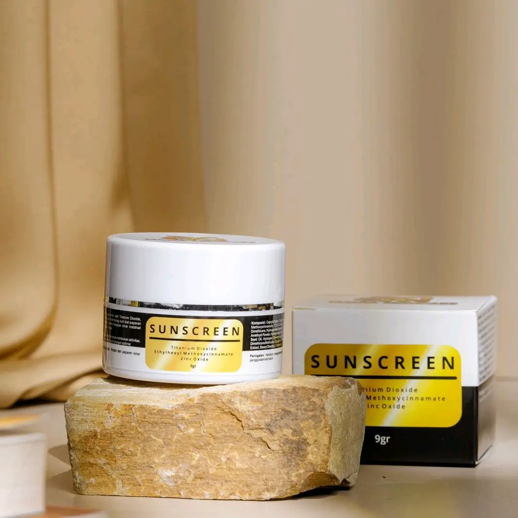 Sunscreen Wajah Pelembab BPOM Terdaftar untuk Perlindungan Kulit dari Sinar Matahari dan Hipermentasi - Moisturizer