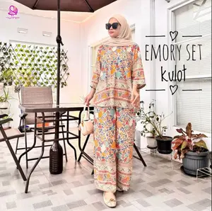 Emory Setelan Celana Kulot Panjang Lengan 7/8 Katun Motif Premium Baju Dewasa Wanita Adem Busui Friendly Yayuku Emory Setelan Celana Kulot Panjang Lengan 7/8 Katun Motif Premium Baju Dewasa Wanita Adem Busui Friendly Yayuku