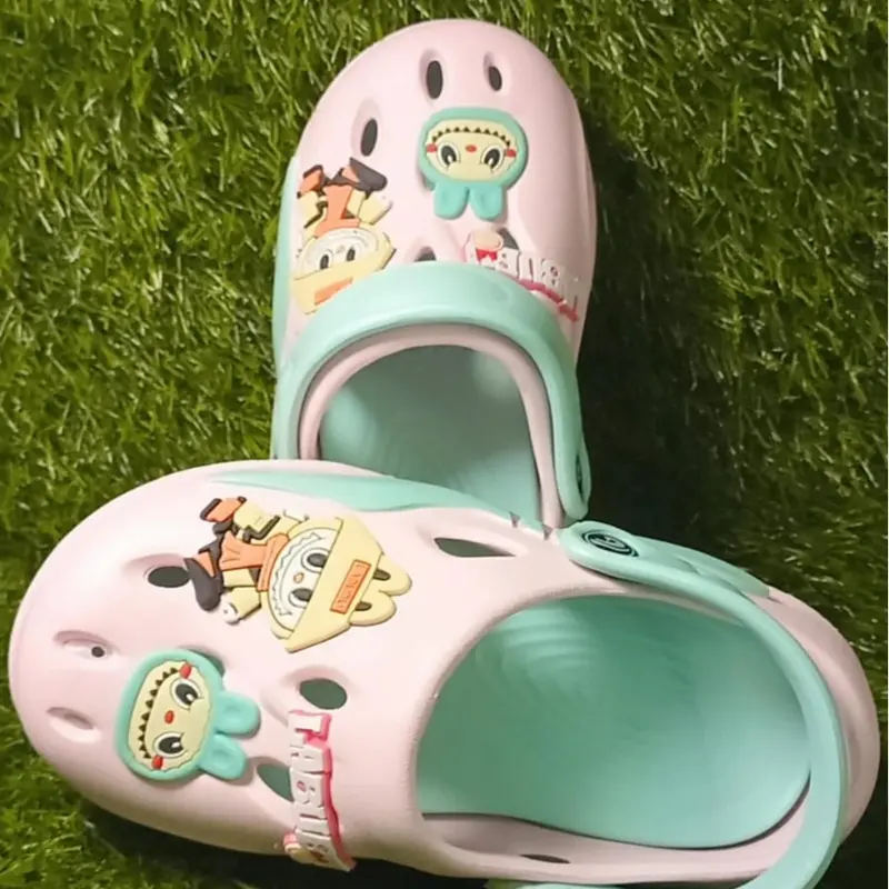 SANDAL ANAK PEREMPUAN BAIM DULUX LABUBU 636-1 (25_36)SANDAL KODOK PEREMPUAN YANG LAGI TRENDY Fashion Karet Sendal. 4