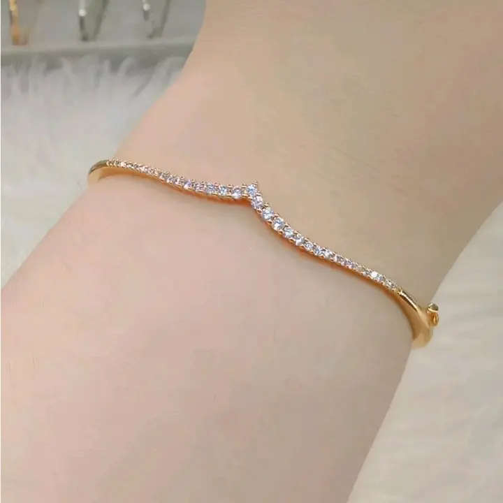Gelang tangan Fuji titanium mewah dan elegan anti karat anti luntur Perhiasan Bracelets