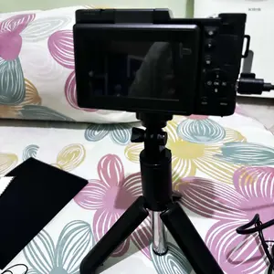 【Creators Exclusive KiTBEEZ KP-4】 Kamera Digital 75MP 5K WiFi Dengan Zoom Digital 18X Layar Putar 180° Flash Otomatis Untuk Selfie & Vlog-Dslr