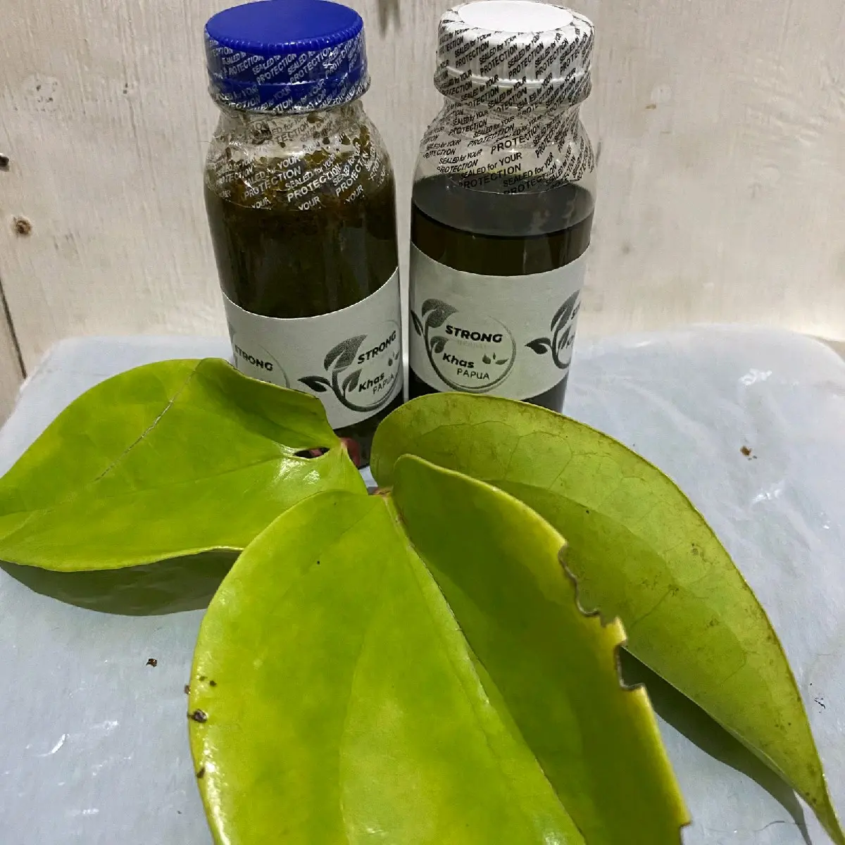 Minyak herbal olahan 2botol khas papua (strong herbal)