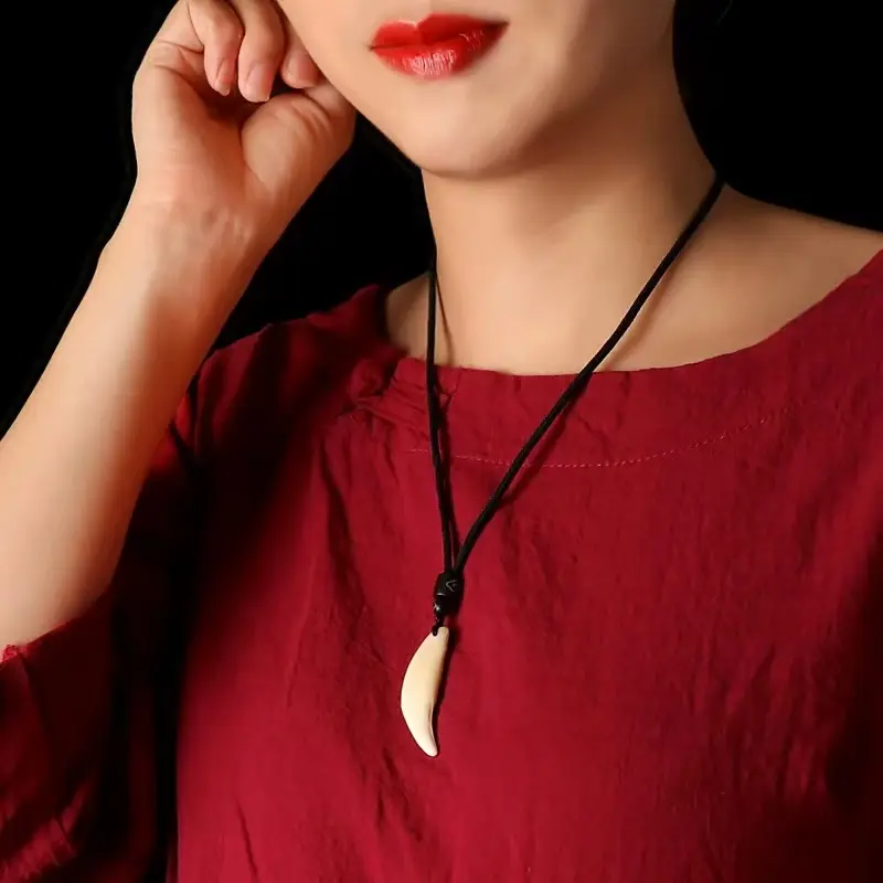 Real black dog teeth pendant dog teeth amulet anti-panic Wolf teeth pendant male mastiff teeth necklace female pendant dog teeth