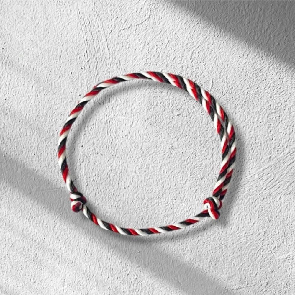 Gelang Tridatu Polos Asli Khas Bali Original - Gelang Nyaman dipakai Gelang Tridatu Polos Asli Khas Bali Original - Gelang Nyaman dipakai