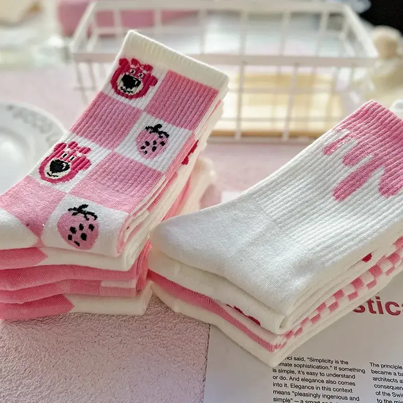 ELBER Kaos Kaki Gambar Lotso Aesthetic Karakter Lucu Unik Bahan Katun Tebal Panjang Di Atas Mata Kaki Untuk Perempuan Wanita Motif Style Fashionable Estetik Y2023 3