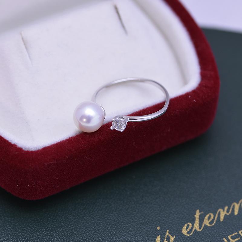 Product Introduction of Freshwater pearl 7-8mm round white strong light almost flawless S925 silver princess style ring simple style design 11